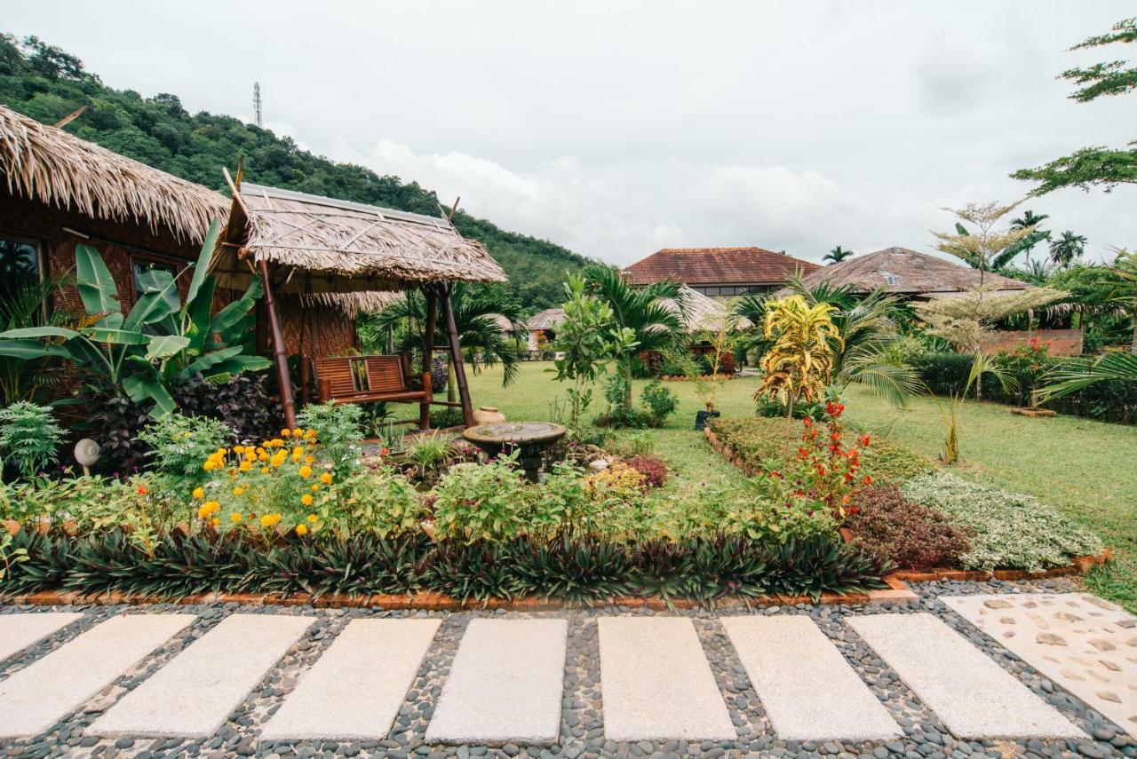 Appartement Bambu Getaway à Kuah Extérieur photo